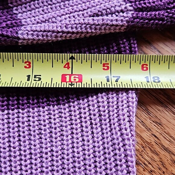 Its Our Time Womens Small Purple Striped Cold Shoulder Sweater Cozy Small Snag - Picture 6 of 7